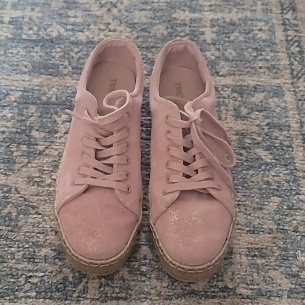 New Tretorn Blush Espadrille Sneakers - Picture 2 of 15